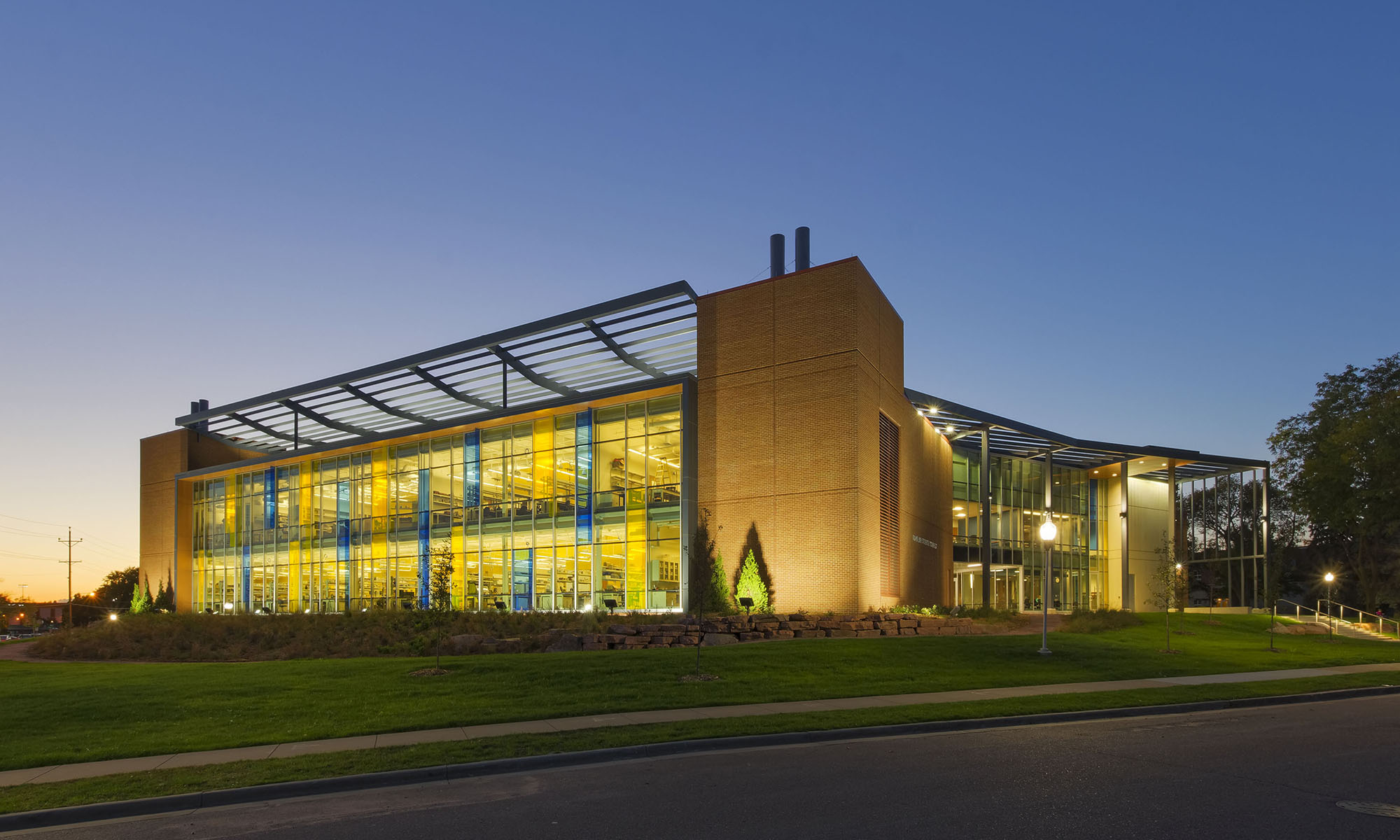 Augustana Froiland Science Complex, Sioux Falls, S.D., TSP Inc., photos by Liam Frederick (Architecture category entry)