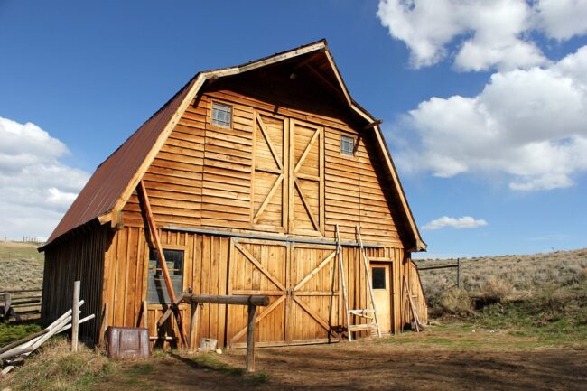 barn-886479_960_720