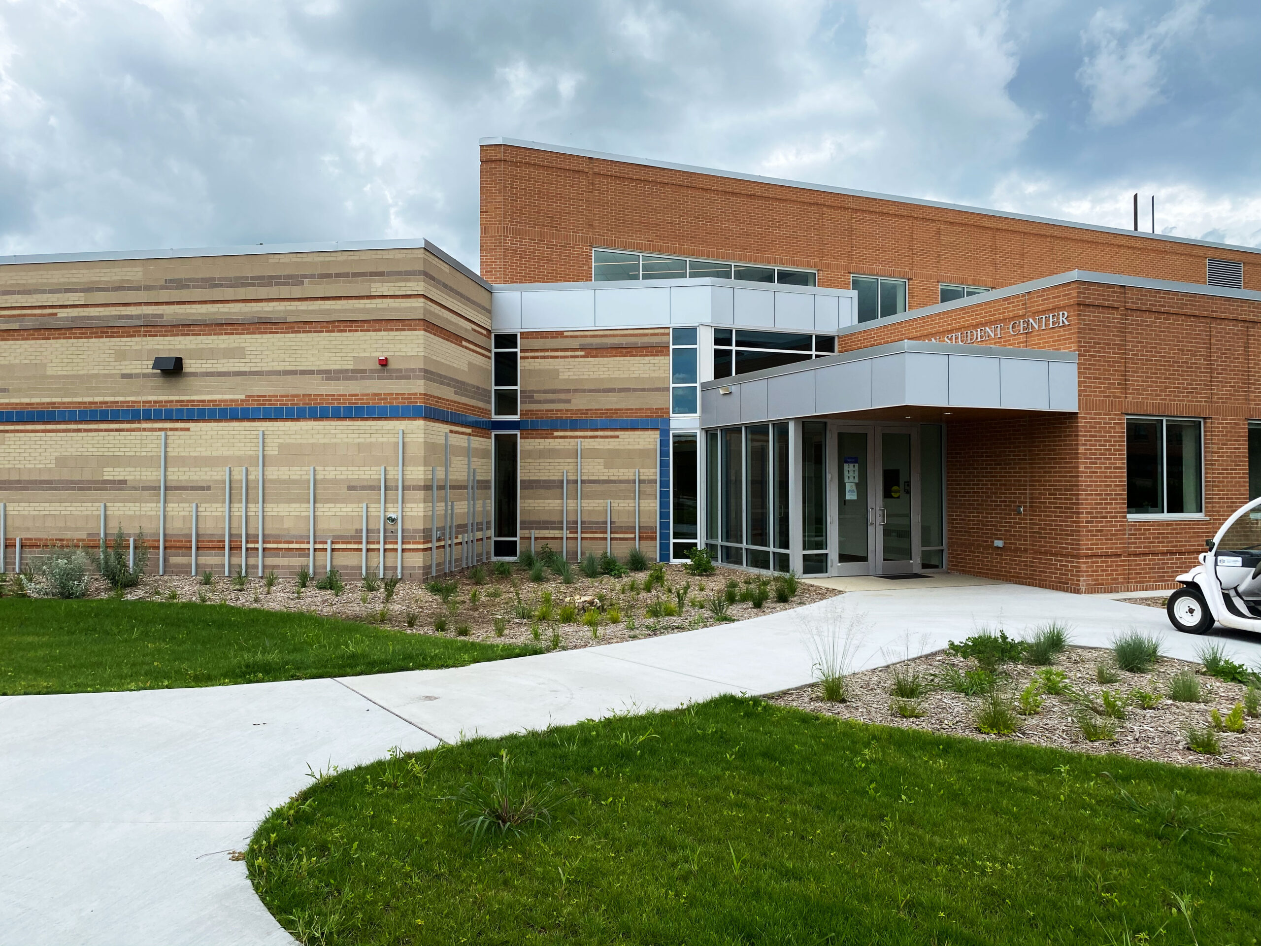 Exterior – vertical elements