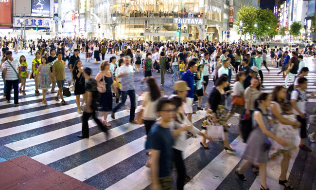Pedestrian scramble, Shibuya, Tokyo (By Dimitry B. used under Creative Commons license CC BY 2.0.)